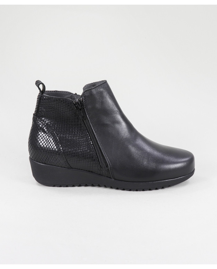 Comfortable Women's Boots with Fecho Ginova