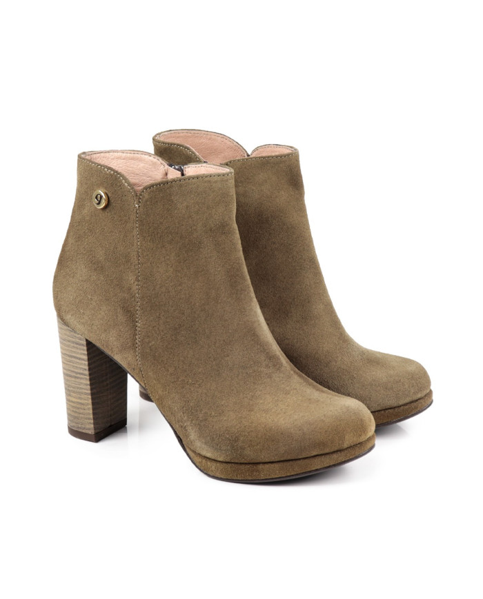 Taupe High Ginova Jump Boot in Camurça