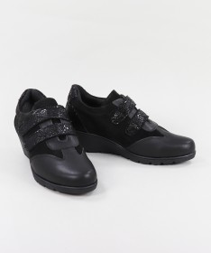 Sapatos de Mulher Ginova com Dupla Tira de Velcro