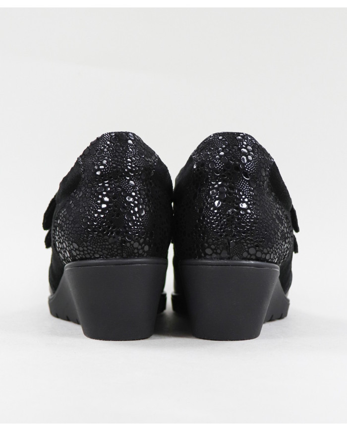 Ginova Women Shoes with Double Velcro Strip