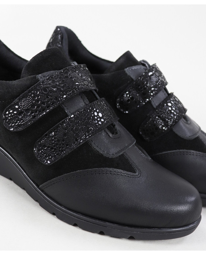Ginova Women Shoes with Double Velcro Strip