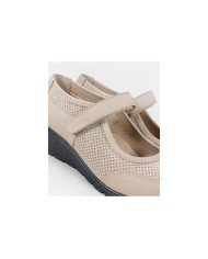 Ginova Women's Shoes with Velcro Strip