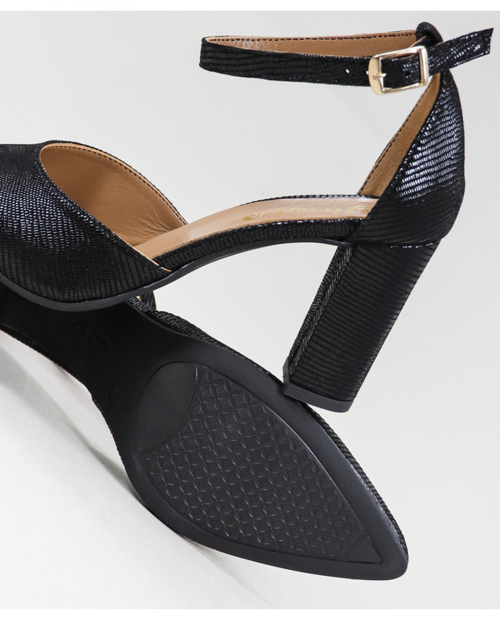 Shiny Lady Ginova Shoes