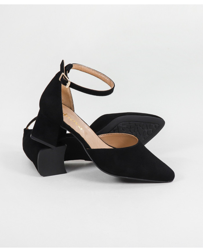 Lady Ginova Shoes with Adjustable Strip