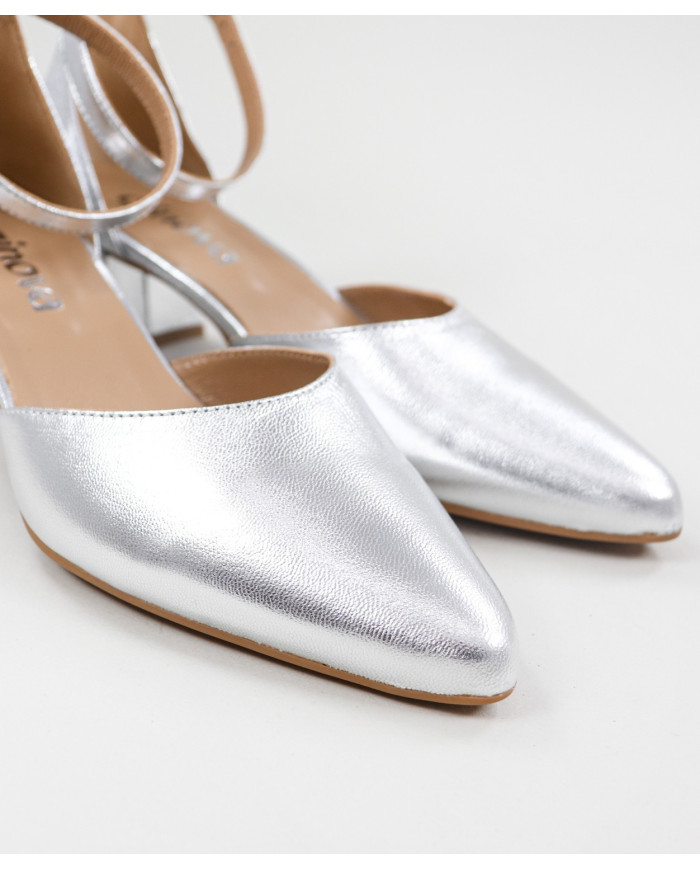 Lady Ginova Shoes with Adjustable Strip