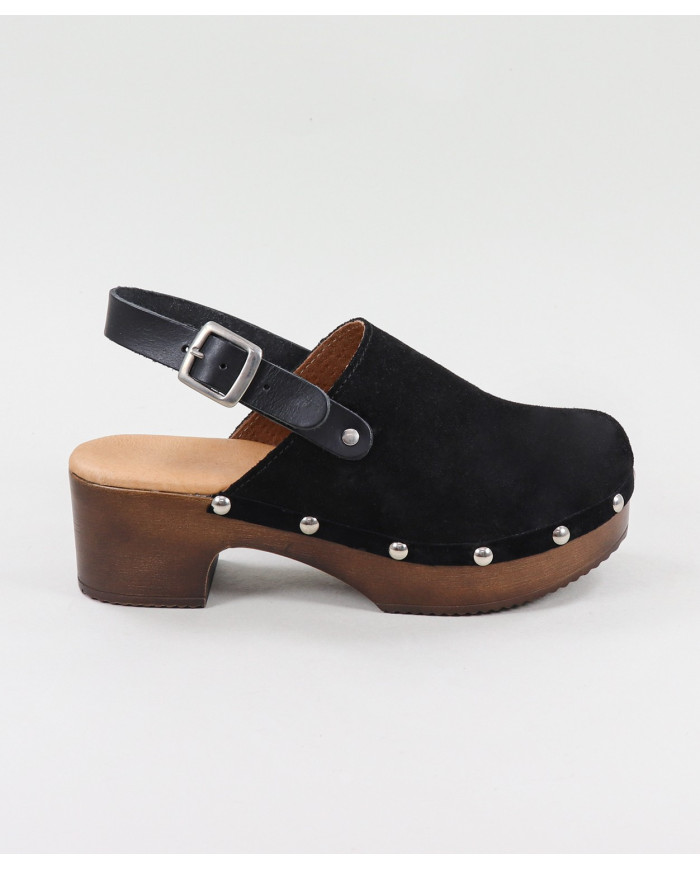 Mistress Ginova Socks with Apertar Strip