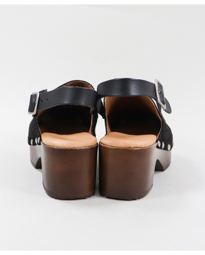 Mistress Ginova Socks with Apertar Strip