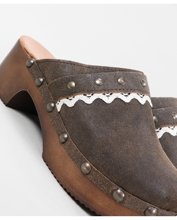 Socas de Senhora Ginova com Renda