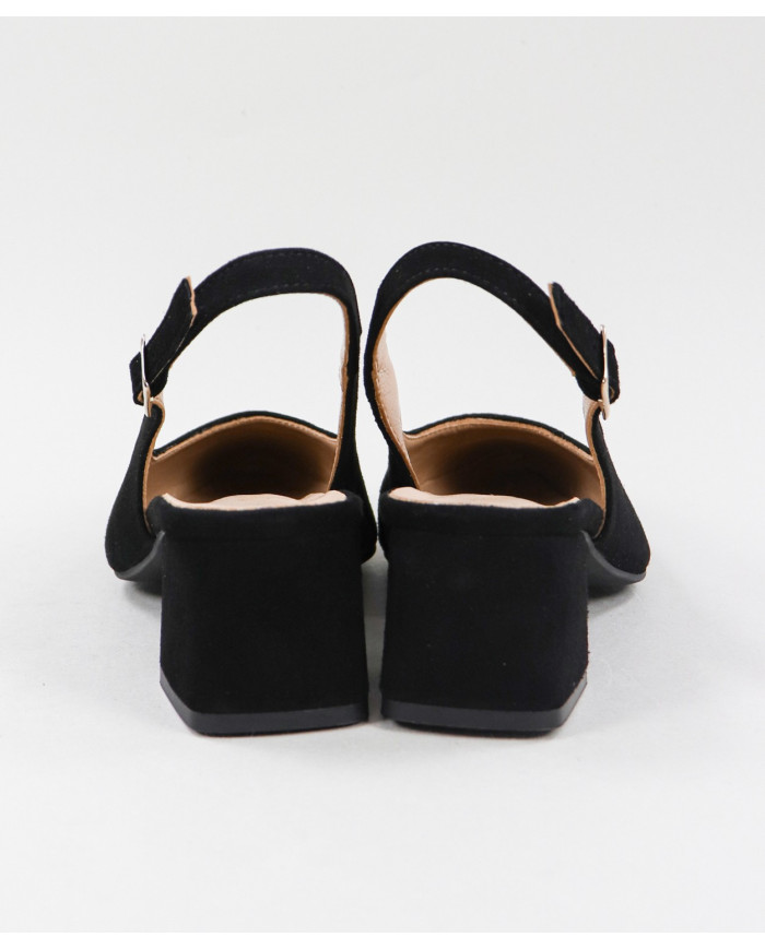 Lady Ginova Shoes with Middle Heel