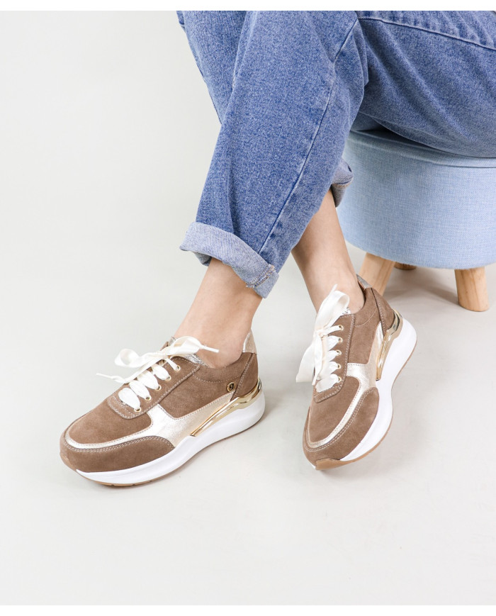 Women's shoes Ginova with Golden Detail