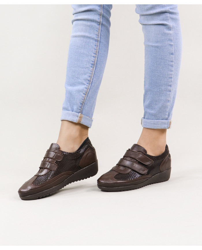 Ginova Women Shoes with Double Velcro Strip