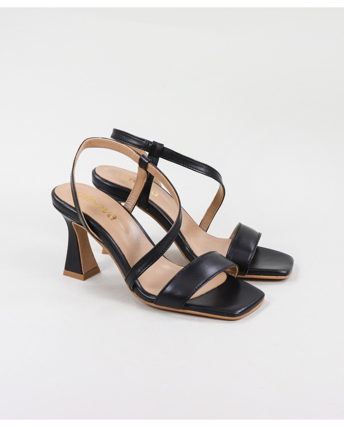 Lady Ginova Elegant Sandals