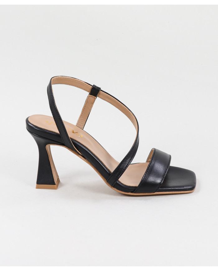 Lady Ginova Elegant Sandals