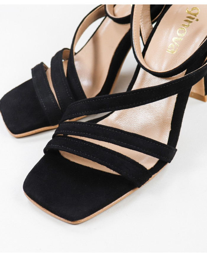 Sandals by Senhora Ginova with Tiras