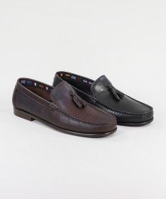 Ginova Men's Moccasins with Charms
