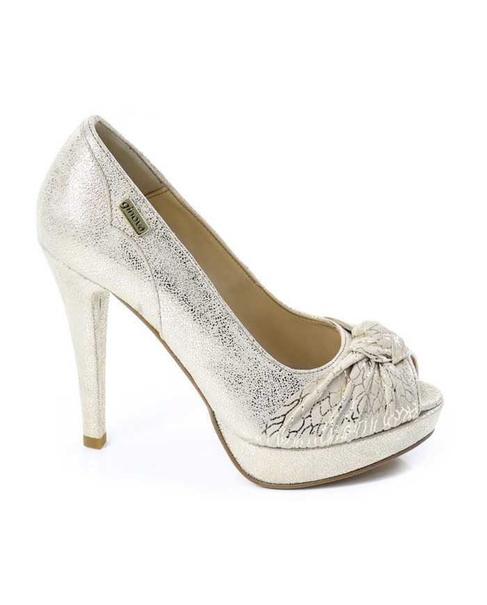 Elegant Ladies Golden Shoes with Nó Ginova