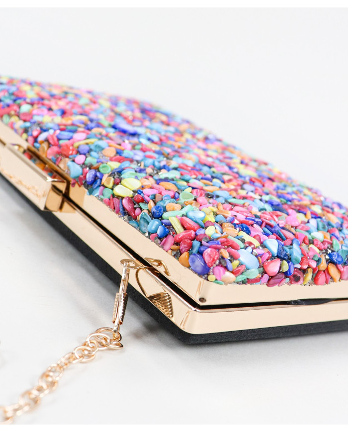 Ladies' Black Pot with Missangas on the Front