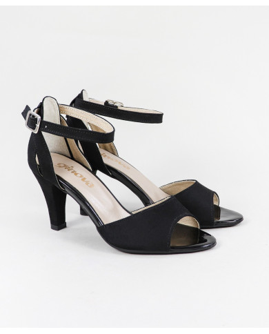 Lady Ginova Sandals with Adjustable Strip