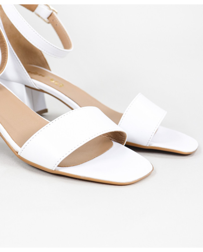 Lady Ginova Sandals with Adjustable Strip