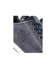 Entrenadores de hombres con Emblem