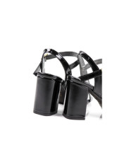 Ladies' Black Sandals in Square Tacon of Verniz Ginova