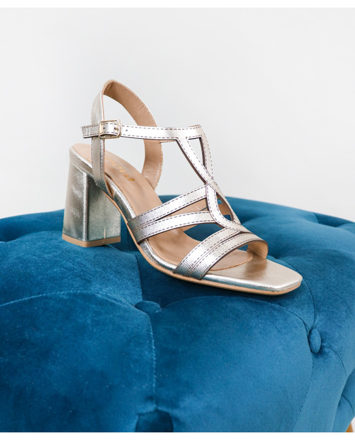 Sandals by Senhora Ginova with Tiras