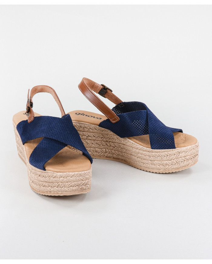 Ladies Sandals in Cunha with Cross Strips