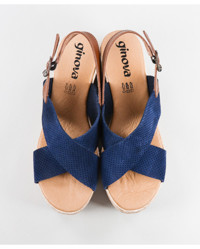 Ladies Sandals in Cunha with Cross Strips