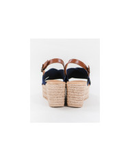 Ladies Sandals in Cunha with Cross Strips