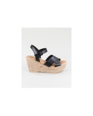Ladies Sandals in Cunha with Cross Strips