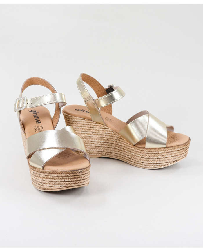 Ladies Sandals in Cunha with Cross Strips