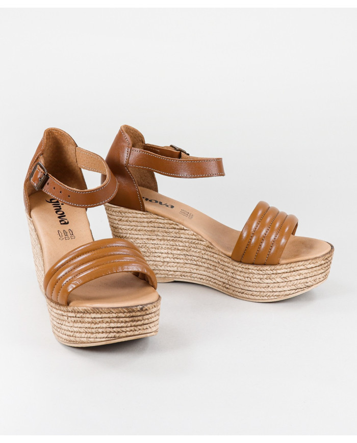 Ladies Sandals in Cunha with Strip Pillow