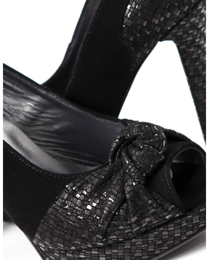 Zapatos de damas negras elegantes con Nó Ginova