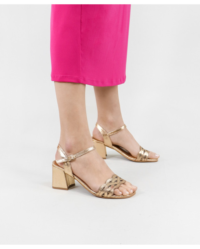 Sandals by Senhora Ginova with Tira Decorated