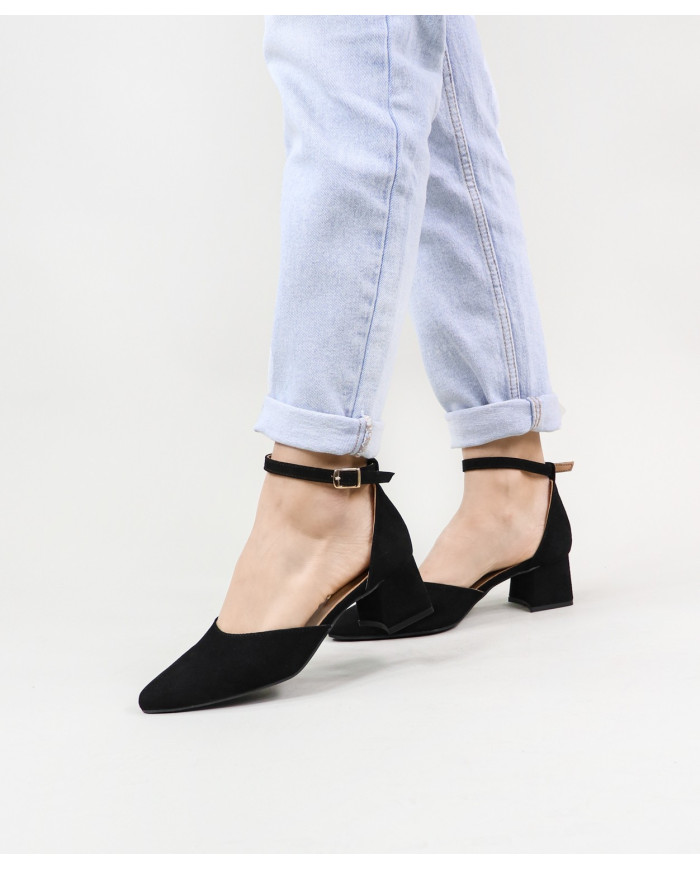 Zapatos de Señora Ginova con Correa Ajustable