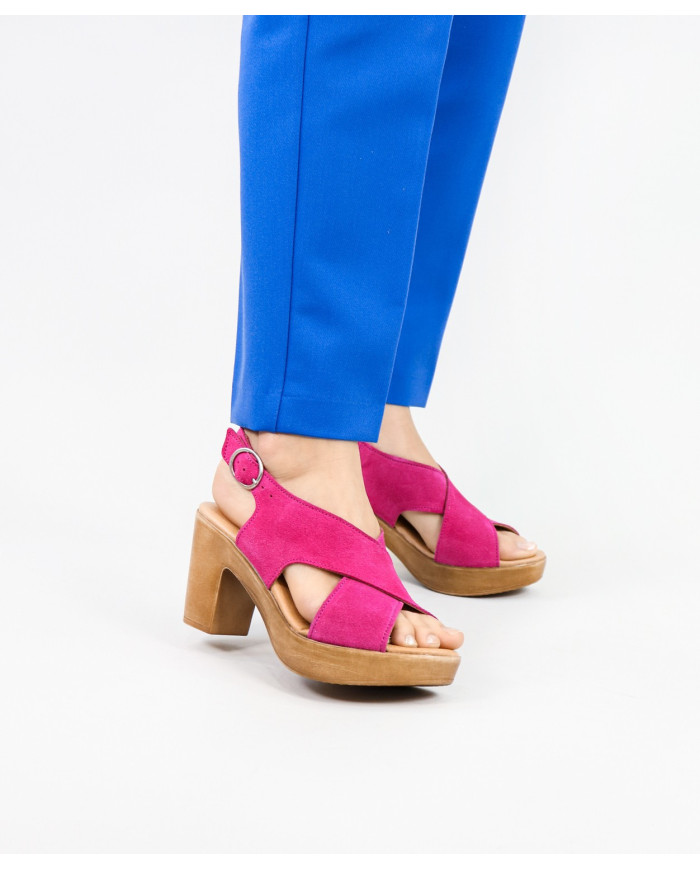 Ms. Ginova Compensated Sandals