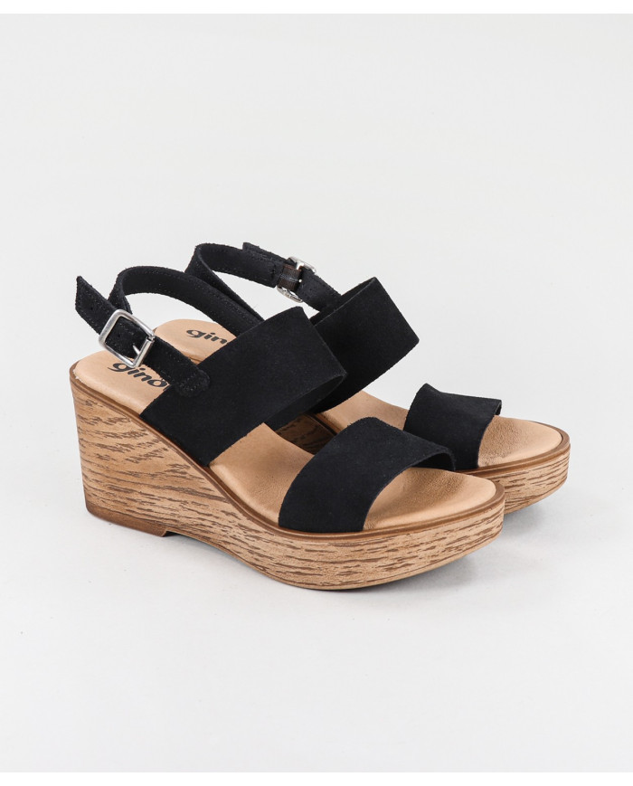 Sandals by Senhora Ginova in Cunha