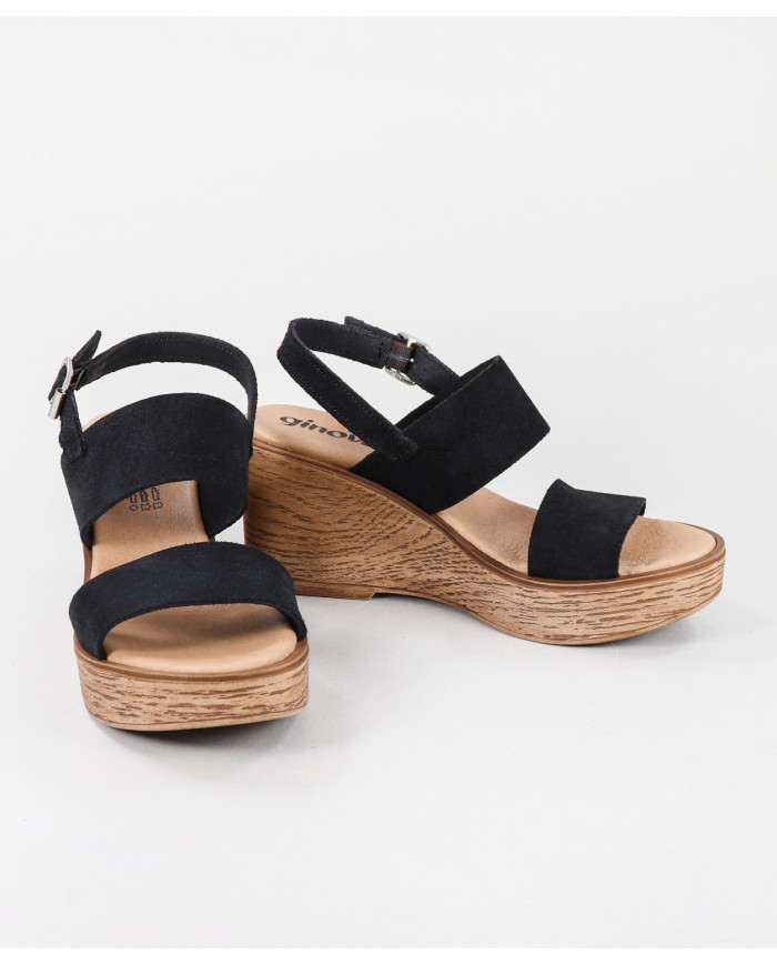 Sandals by Senhora Ginova in Cunha