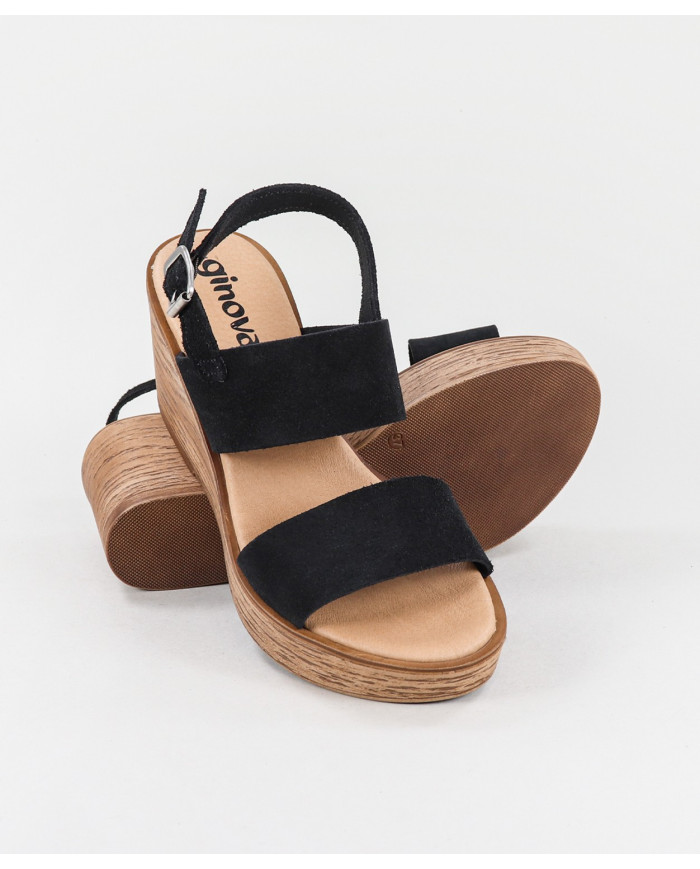 Sandals by Senhora Ginova in Cunha