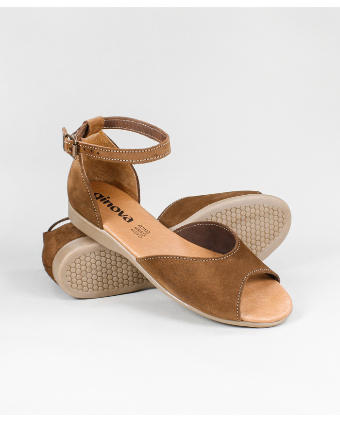 Lady Ginova sandals with Adjusting Strip