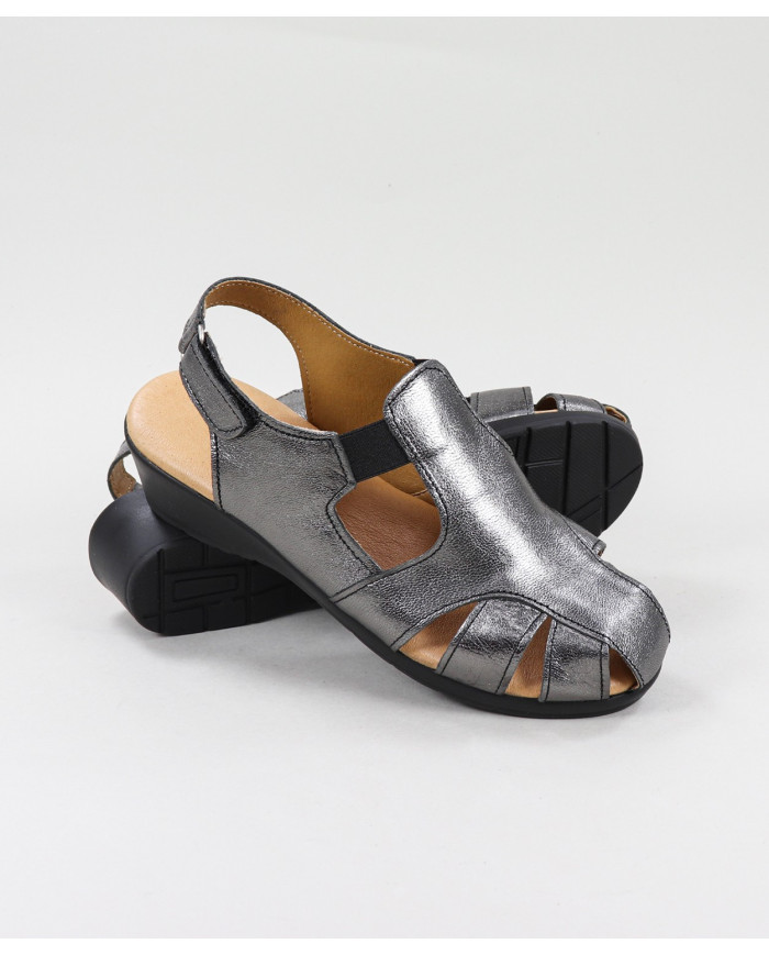 Sandals by Senhora Ginova in Cunha