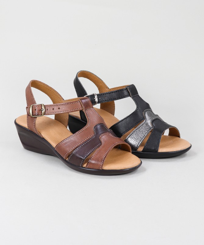 Ginova's Sandals in Wedge