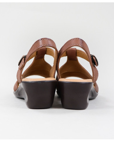 Sandals by Senhora Ginova in Cunha