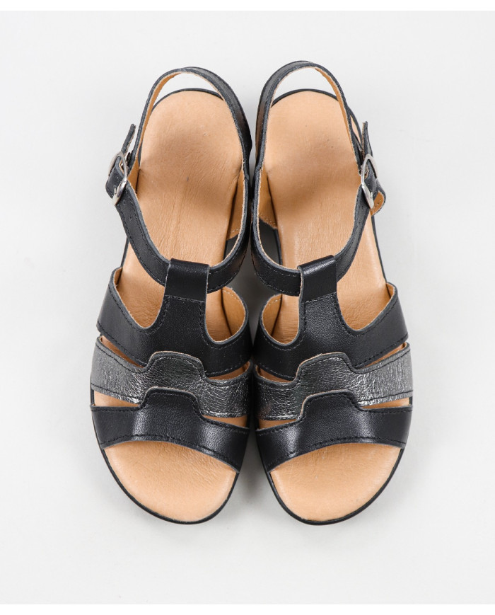 Sandals by Senhora Ginova in Cunha