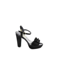 Ginova Compensated Woman Sandals