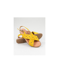 Sandalias bajas de damas con Tachas