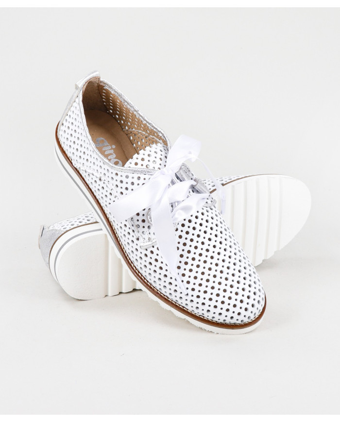 Zapatos de Señora Ginova Perforados