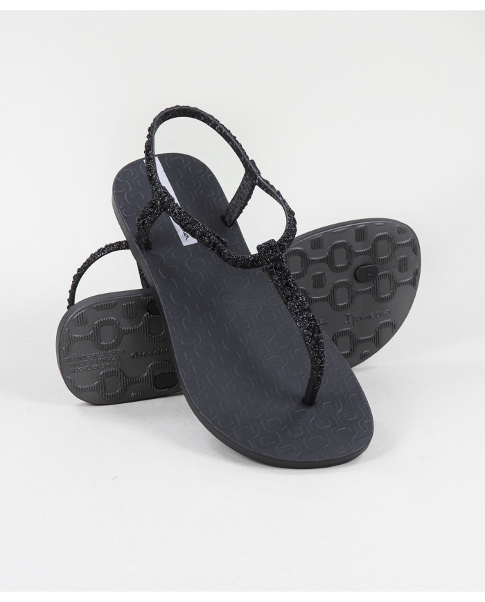 Sandalias Ipanema Negras Class Brilha