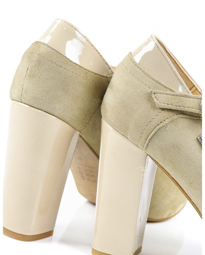 Women's Shoes in Verniz and Camurça Ginova