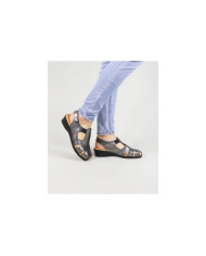 Sandals by Senhora Ginova in Cunha